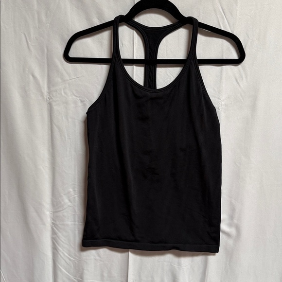 Athleta Tops - Athleta
Renew Built-In Bra Tank D-DD
Size: Large
